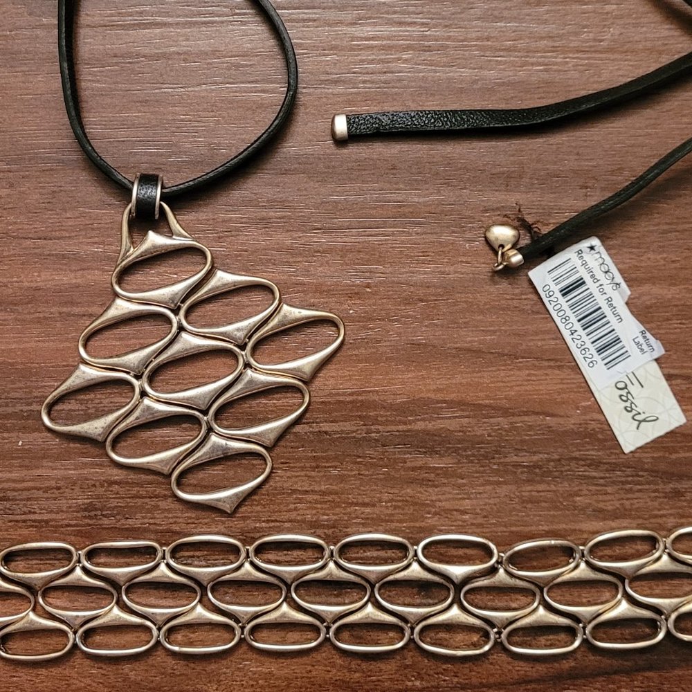 Fossil Necklace and Bracelet Set